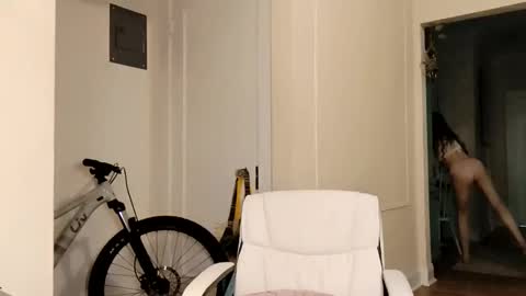 eager_sweetheart online show from April 29, 8:46 pm