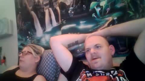 eandr6446 online show from December 3, 6:47 am