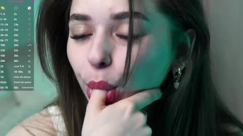 Kriss online show from February 26, 1:14 am