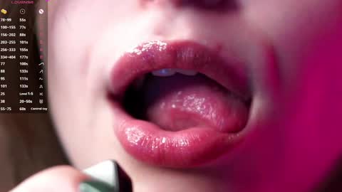 Kriss online show from February 14, 4:26 am