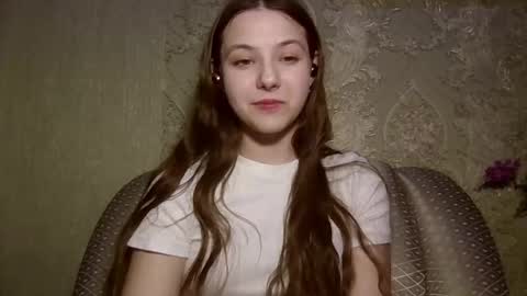 Yuni online show from March 23, 6:46 pm