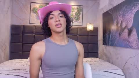 eboneycurly online show from September 8, 6:40 pm