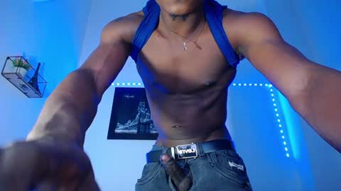 Snapshot of ebonny_stallion chatting on December 7, 4:15 am Chris Palaz online show from December 7, 4:15 am