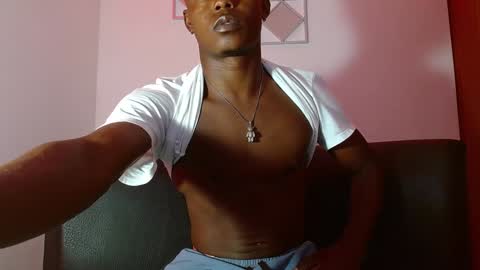 Snapshot of ebonny_stallion chatting on December 14, 3:17 am Chris Palaz online show from December 14, 3:17 am