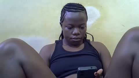 ebony_cutiee online show from May 15, 6:44 am