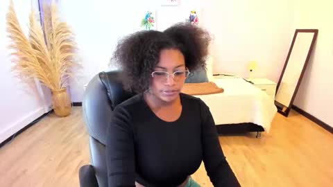 ebony_fantasy2 online show from October 9, 12:10 pm