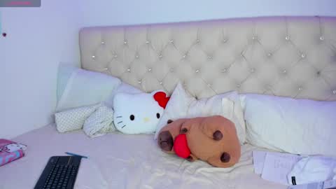 Queen Ebony online show from September 10, 12:33 am