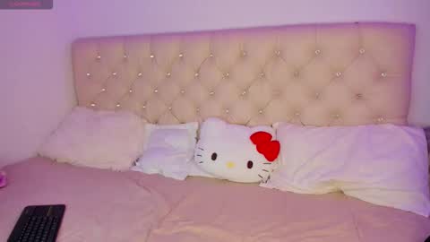 Queen Ebony online show from February 7, 8:45 pm