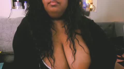  Ebony Goddess Kira  online show from January 4, 1:31 am