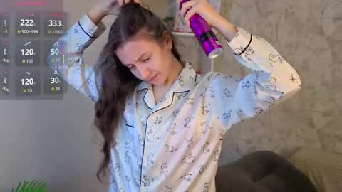 Milly online show from April 3, 3:13 am