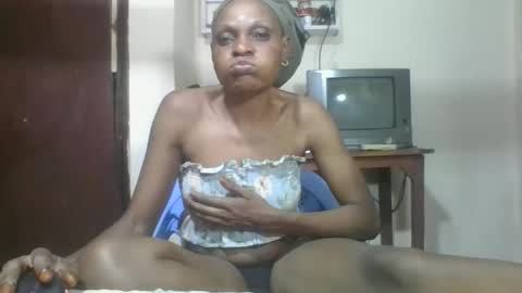 Snapshot of ebonyqueen4 chatting on September 21, 12:14 am JACKLINE online show from September 21, 12:14 am