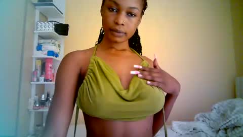 ebonytanqueen online show from July 12, 10:35 pm