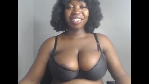 Loveth online show from November 25, 5:34 pm