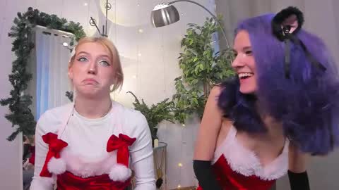 Asuna  Lana  online show from December 23, 8:09 am