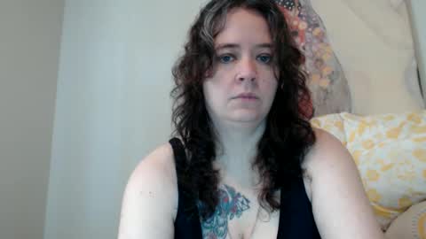 Snapshot of echosol17 chatting on March 4, 5:45 pm Weird Echo online show from March 4, 5:45 pm