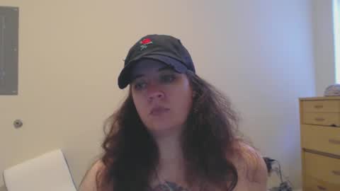 Snapshot of echosol17 chatting on December 21, 6:34 pm Weird Echo online show from December 21, 6:34 pm