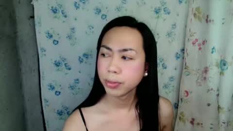 eddfox001 online show from June 6, 7:25 am
