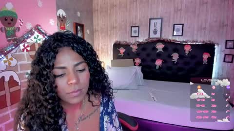 Snapshot of edelaine_rogers chatting on December 13, 10:13 pm ede online show from December 13, 10:13 pm