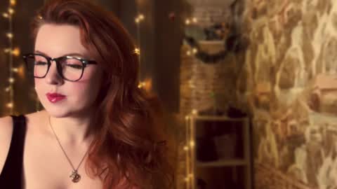 Friendly neighbourhoud redhead  online show from January 17, 11:51 pm