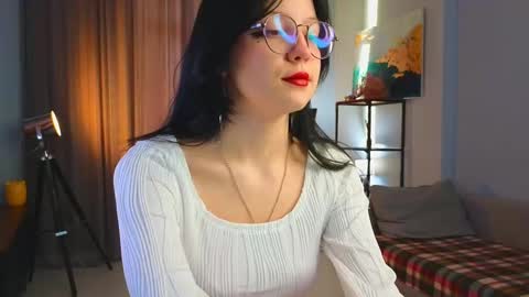Im Sally  Im new here   lets meet online show from February 20, 3:56 am