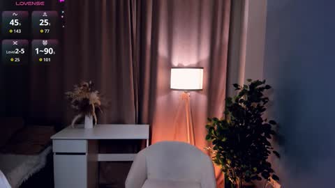 Nikki online show from October 12, 11:03 am