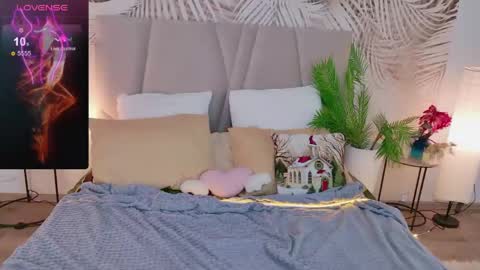 ednadavis online show from April 26, 1:42 pm