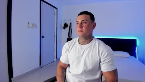 Eduar Wild online show from March 26, 4:29 am