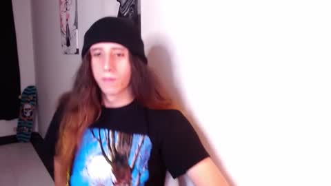 edward_chann online show from February 22, 3:01 am