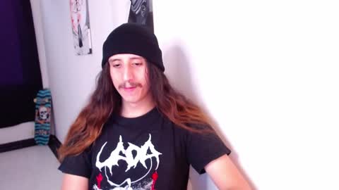 edward_chann online show from January 10, 9:42 pm