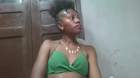 edwige770943 online show from June 5, 7:36 am