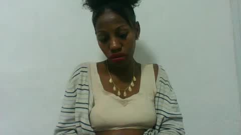 edwige770943 online show from June 9, 3:06 am