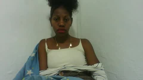 edwige770943 online show from June 10, 3:17 am