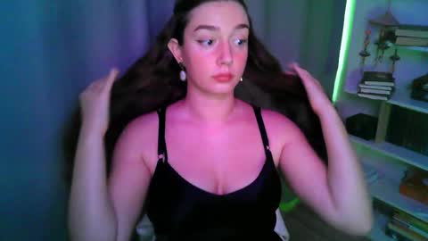 effie_balconii online show from September 20, 3:15 pm