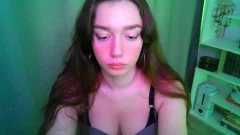 effie_balconii online show from October 18, 12:09 pm