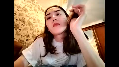 Effy online show from October 3, 2:25 pm