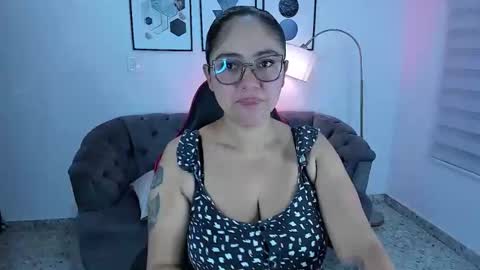 efy_lopez online show from January 13, 12:35 pm