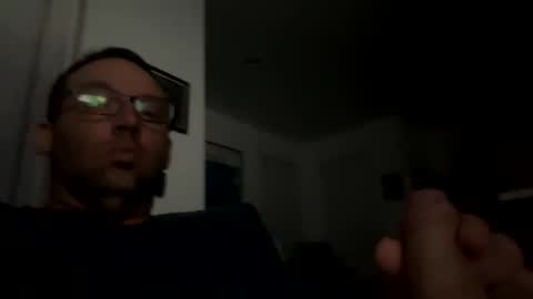 gusthebus online show from April 20, 3:20 am