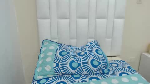 EILISH HALL online show from October 6, 12:17 am