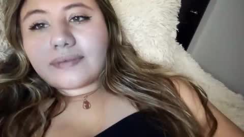 Snapshot of eimy_collin chatting on September 22, 7:34 am EIMY MODEL INDEPENDENT online show from September 22, 7:34 am