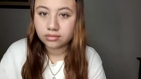 Snapshot of eimy_collin chatting on January 7, 4:18 am EIMY MODEL INDEPENDENT online show from January 7, 4:18 am