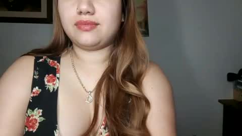 Snapshot of eimy_collin chatting on December 27, 5:52 am EIMY MODEL INDEPENDENT online show from December 27, 5:52 am