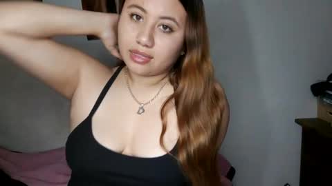 Snapshot of eimy_collin chatting on January 18, 6:45 am EIMY MODEL INDEPENDENT online show from January 18, 6:45 am