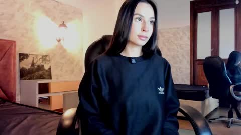 Eimy rose online show from March 3, 12:23 pm