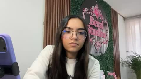 eimy_rosse18 online show from May 4, 1:06 pm
