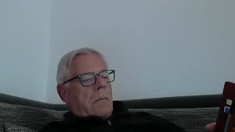 Snapshot of eisbaer1957 chatting on October 17, 12:42 pm eisbaer1957 online show from October 17, 12:42 pm