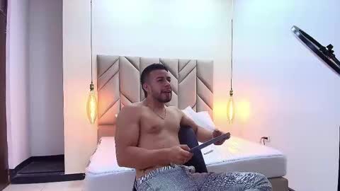 Eithan Connor online show from March 10, 1:10 pm