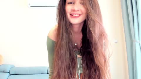 Snapshot of elaanna chatting on September 18, 6:50 am Ela online show from September 18, 6:50 am