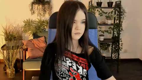 Your sweet girl online show from December 16, 6:58 pm