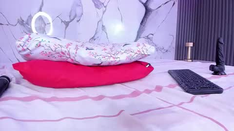 ElaineStark online show from November 7, 4:59 am