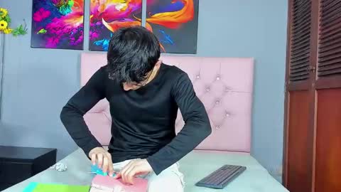 Elan Giralon online show from January 13, 11:23 pm